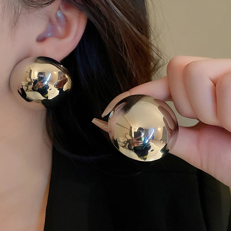 LuxeDome Studs