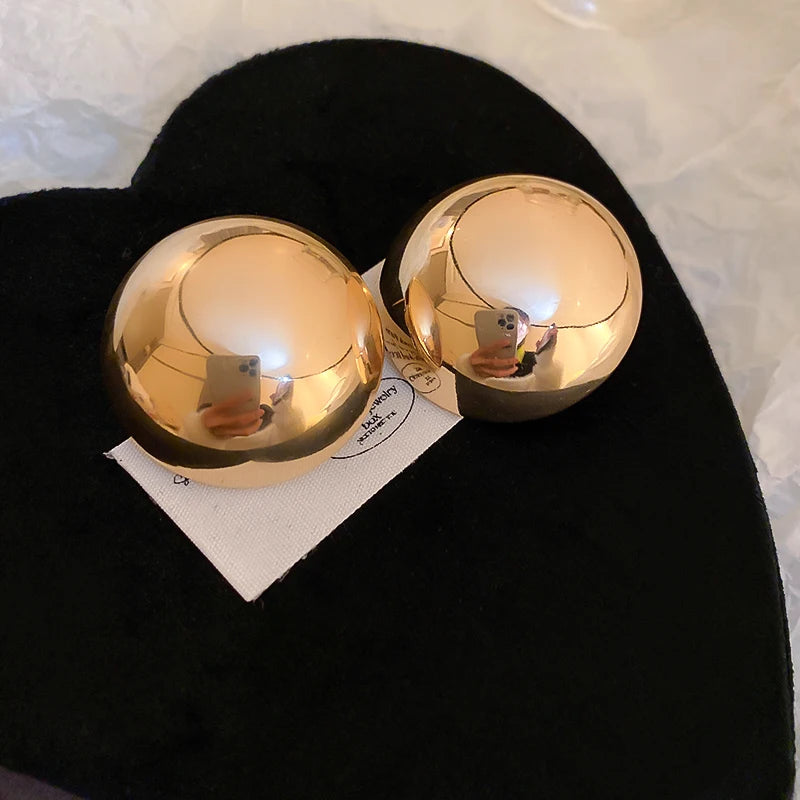 LuxeDome Studs